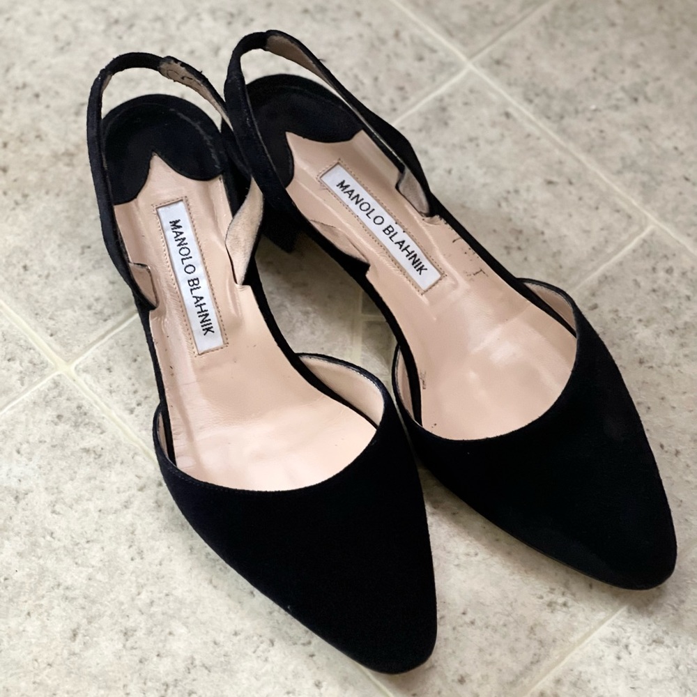 Manolo Blahnik —Aspro 30 suede slingback pumps